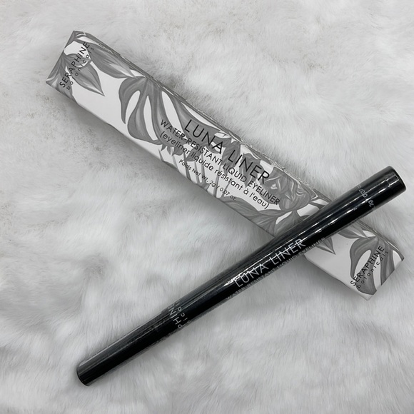 4/$25 Seraphine Botanicals Luna Water Resistant Liquid Eyeliner in Pitch Black - Picture 1 of 2